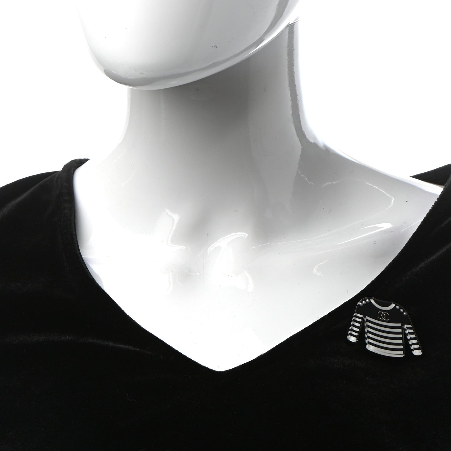 Resin Sweater CC Brooch Black White
