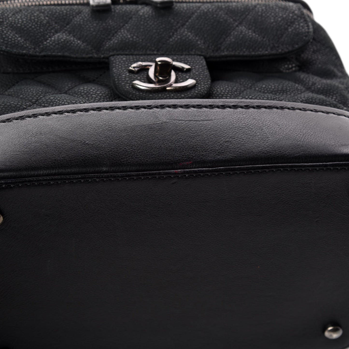 Iridescent Grained Calfskin Quilted Globe Trotter Vanity Case Black