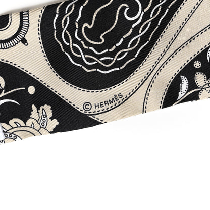 Hermes Silk Festival des Amazones Twilly Grege Black White 3 of 4