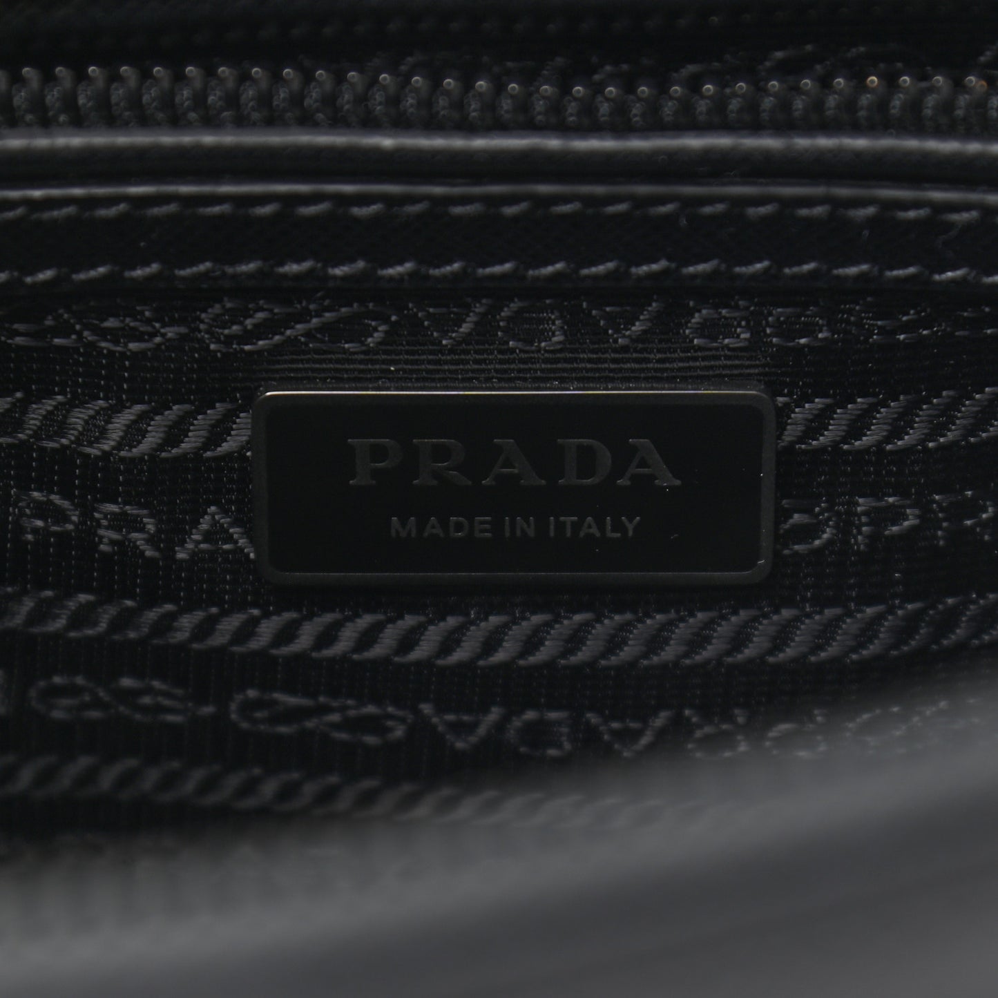 Saffiano Small Galleria Double Zip Tote Black