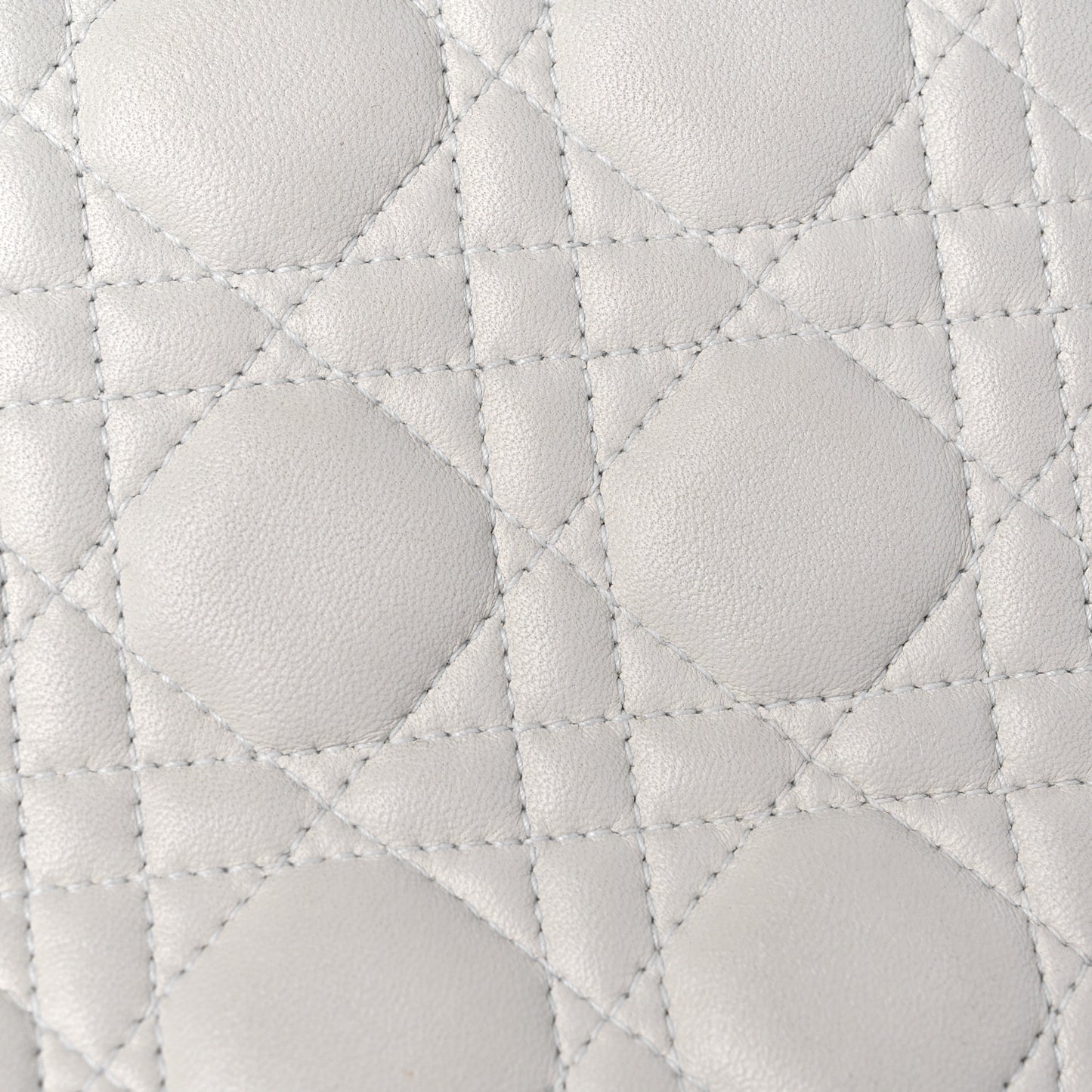 Lambskin Cannage Medium Lady Dior White