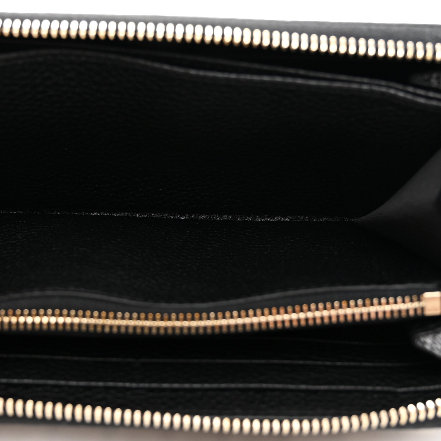 Valentino Garavani Pebbled Calfskin Rockstud Zip Around Wallet Black 5 of 6