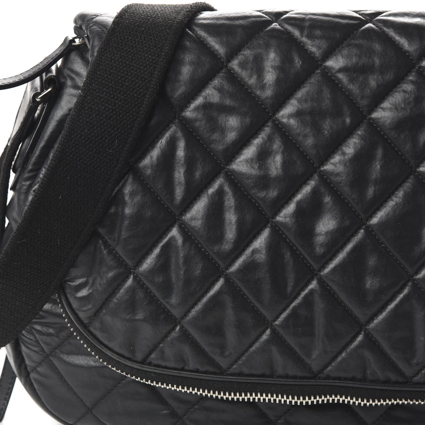 Coated Canvas Quilted Expandable Messenger Black