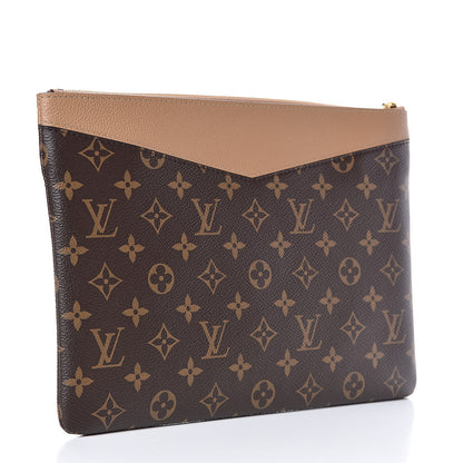 Louis Vuitton Monogram Daily Pouch Sesame 3 of 9