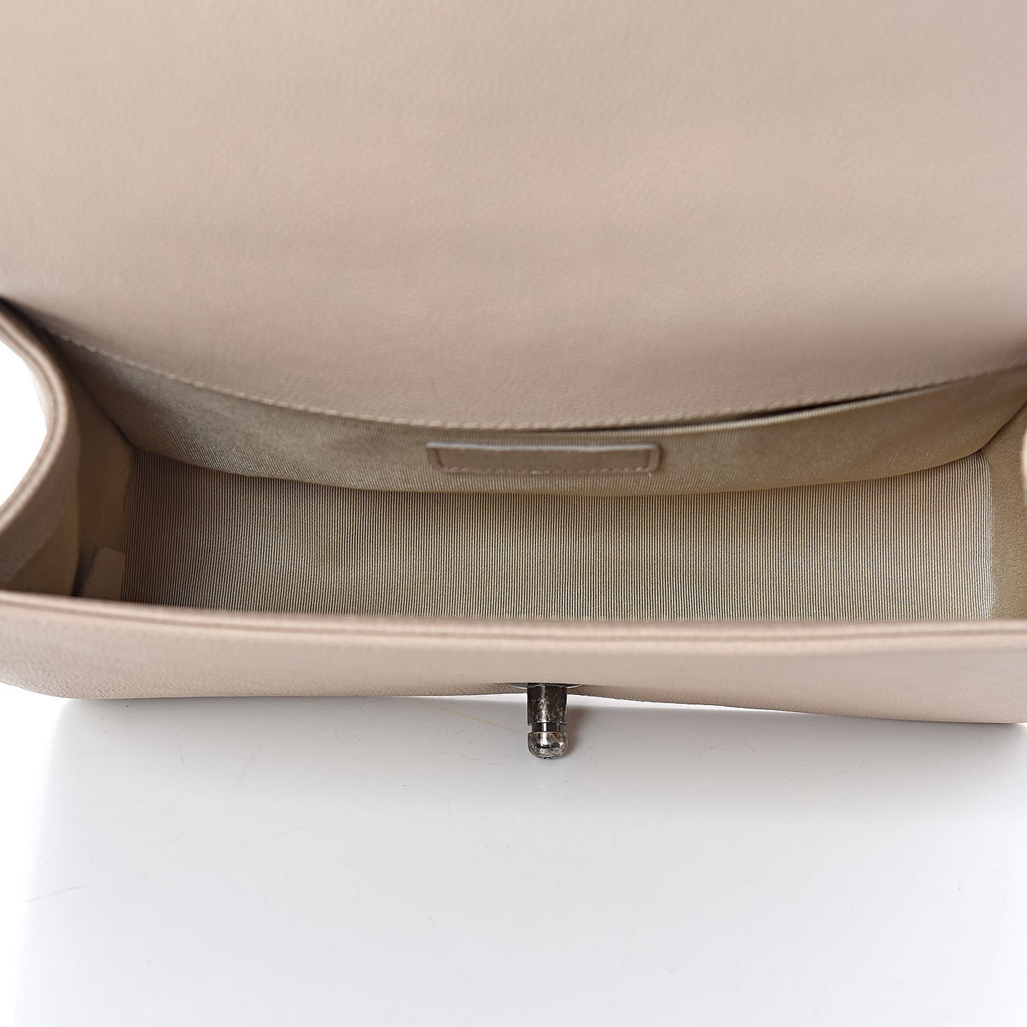 Caviar Quilted Medium Boy Flap Beige