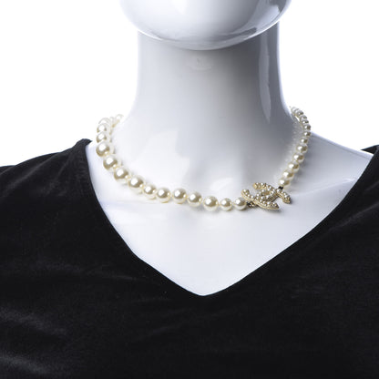 Chanel Graduated Pearl CC Short Necklace Gold 2 of 6
