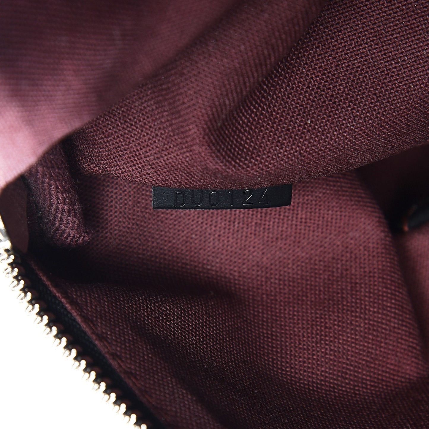 Monogram Macassar Kitan