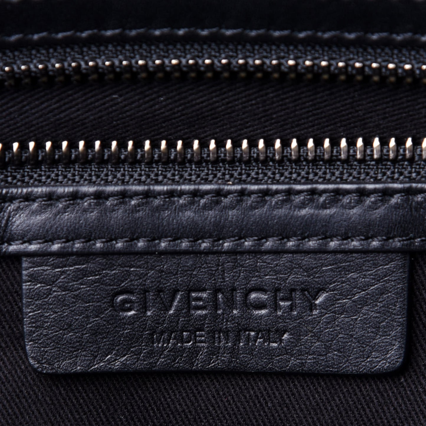 Calfskin 3D Stud Medium Antigona Royal Blue