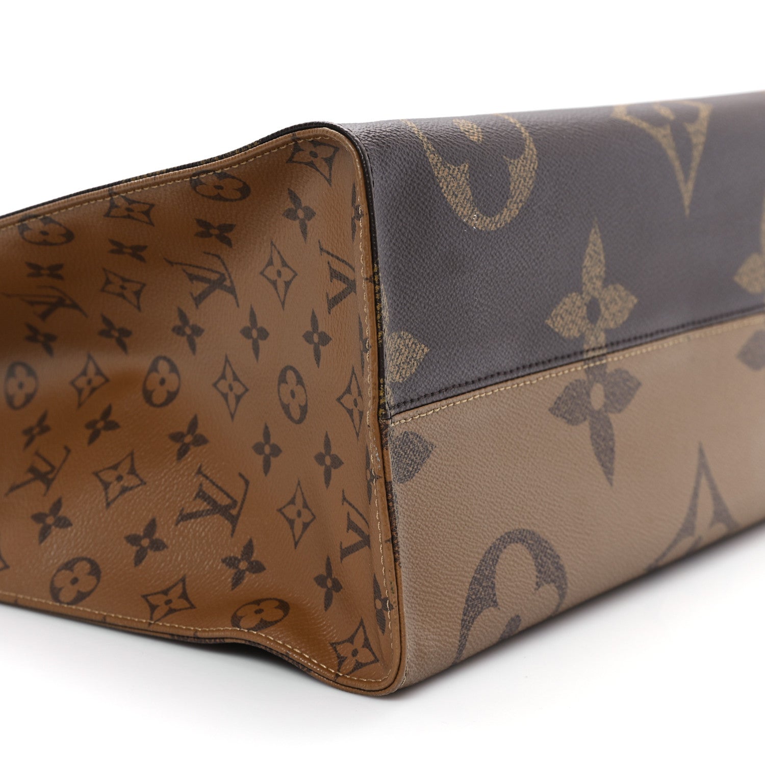 Louis Vuitton Reverse Monogram Giant Onthego GM 8 of 12