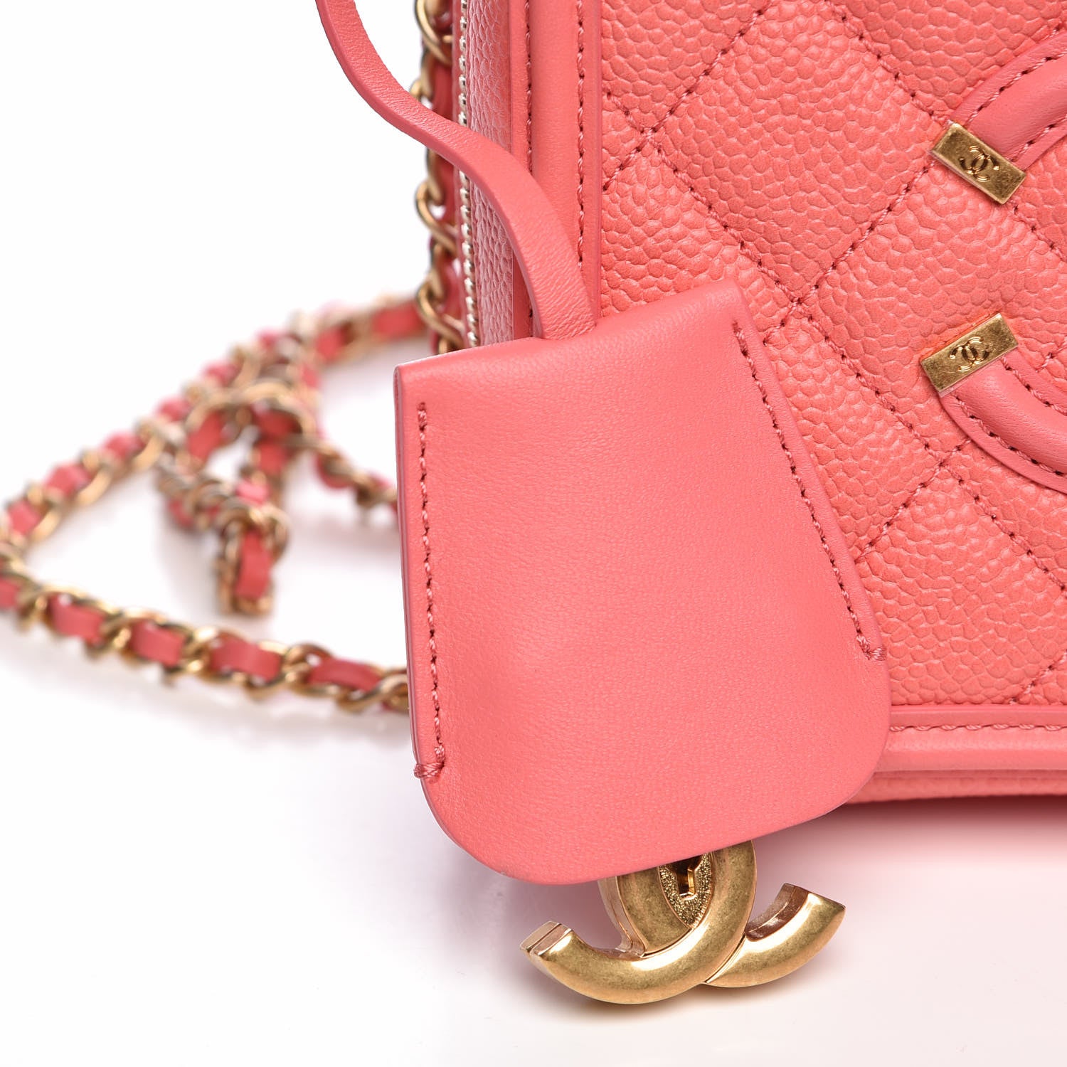 Chanel Caviar Quilted Small CC Filigree Vanity Case Coral 10 of 16