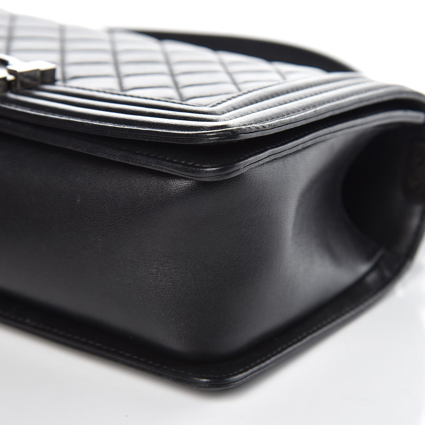Lambskin Quilted Medium Boy Flap Black