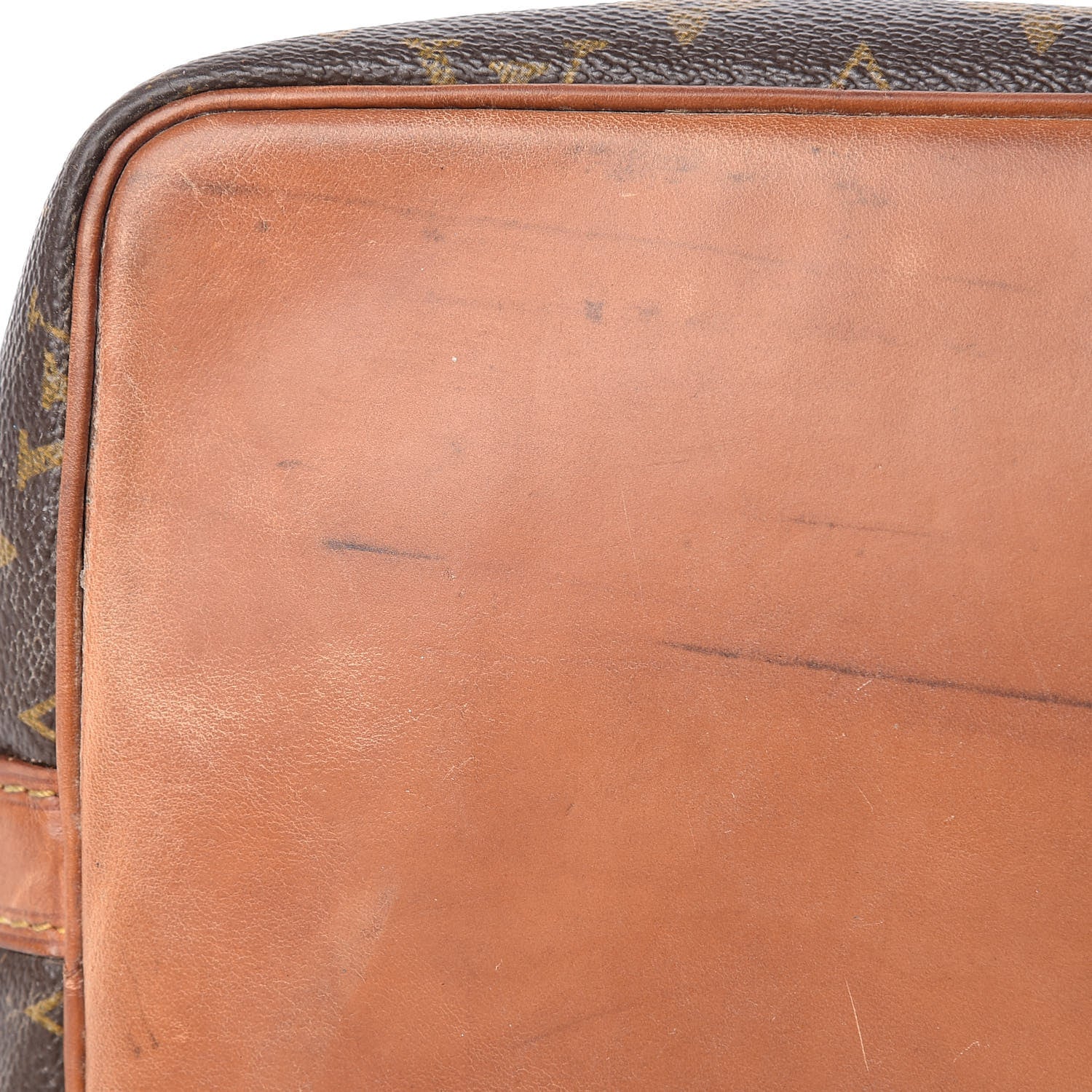 Louis Vuitton Monogram Petit Noe 19 of 20