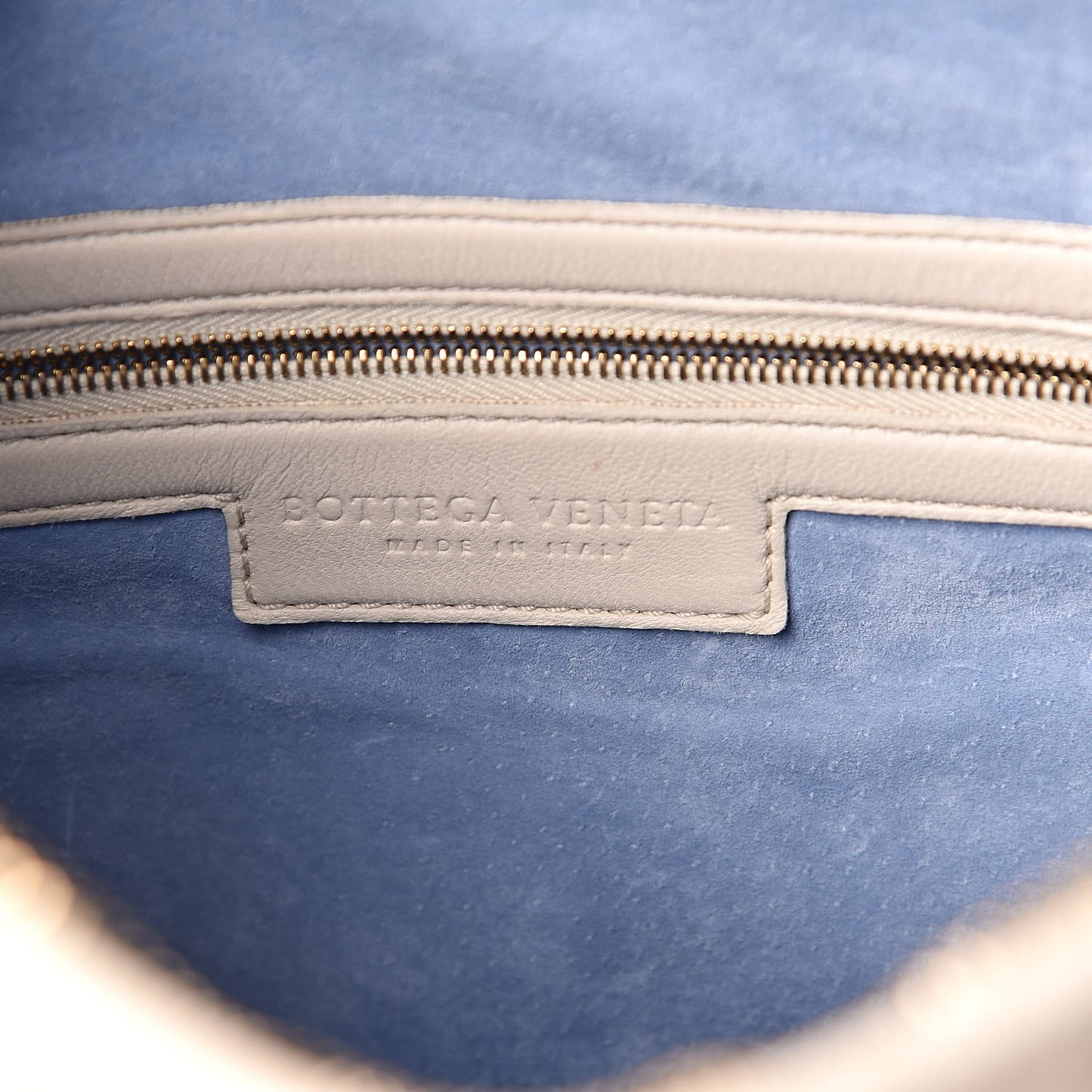 Nappa Intrecciato Medium Veneta Hobo Cream