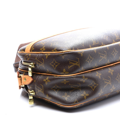Louis Vuitton Monogram Reporter PM 6 of 9