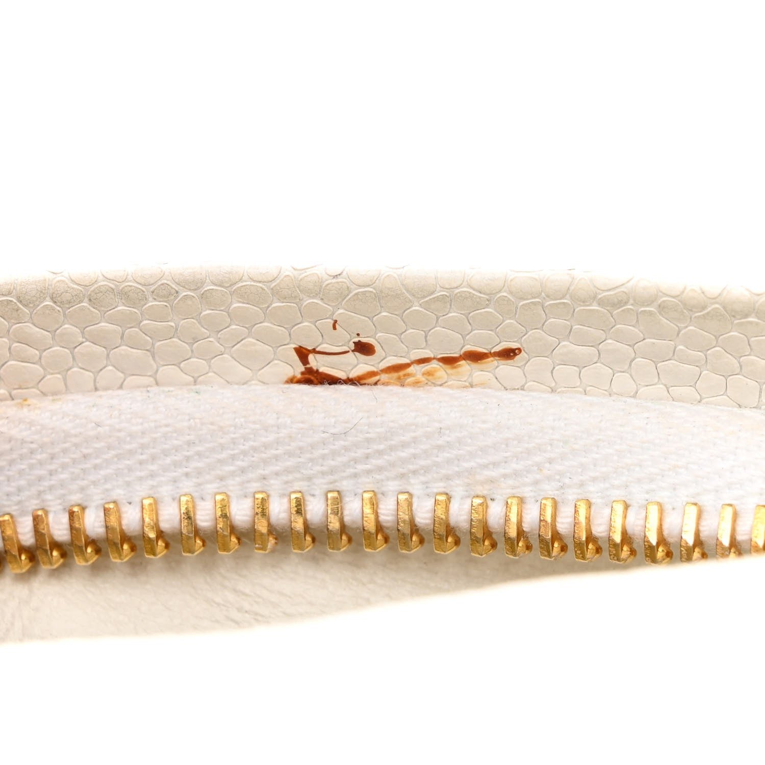 Chanel Caviar Quilted CC Camera Case White 12 of 13