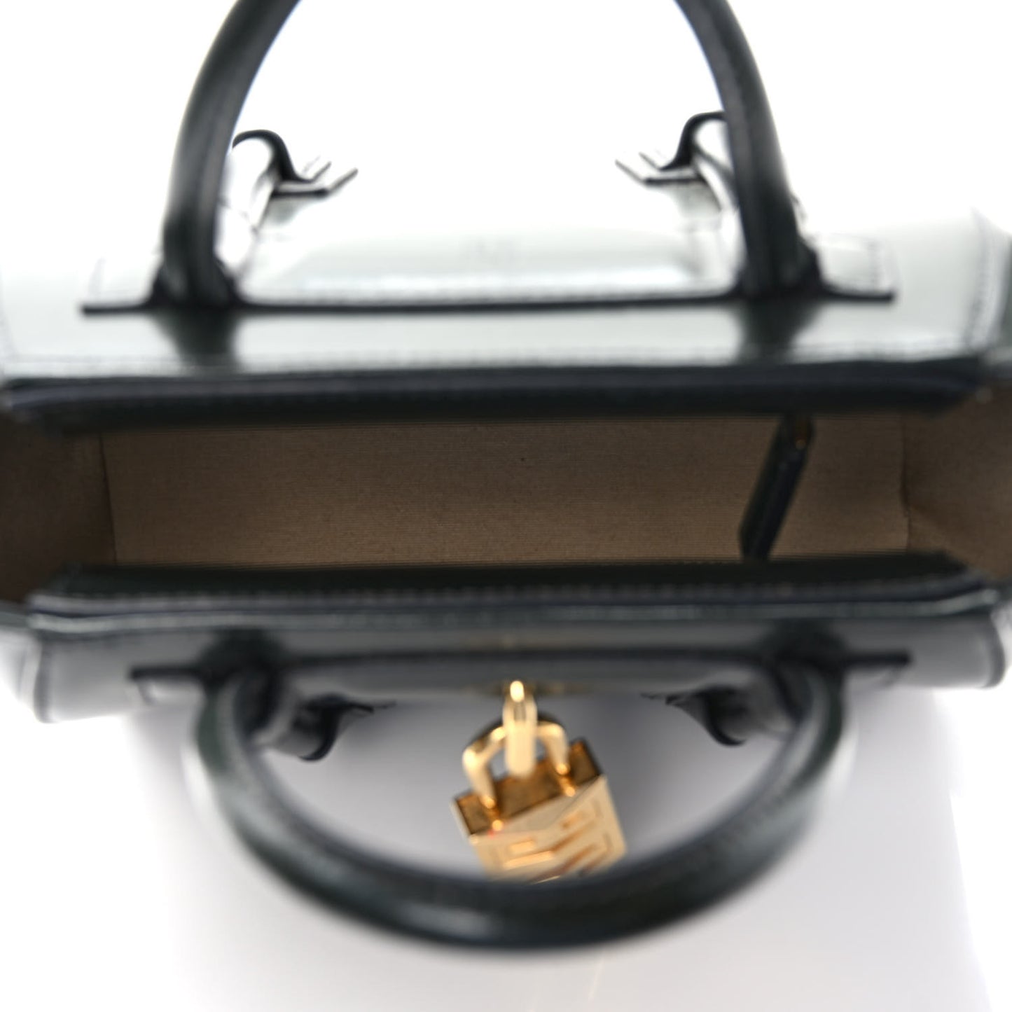 Box Calfskin Lock Antigona Shoulder Bag Green Forest