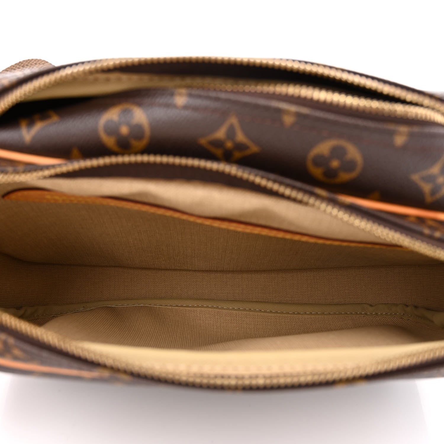 Louis Vuitton Monogram Reporter PM 6 of 10