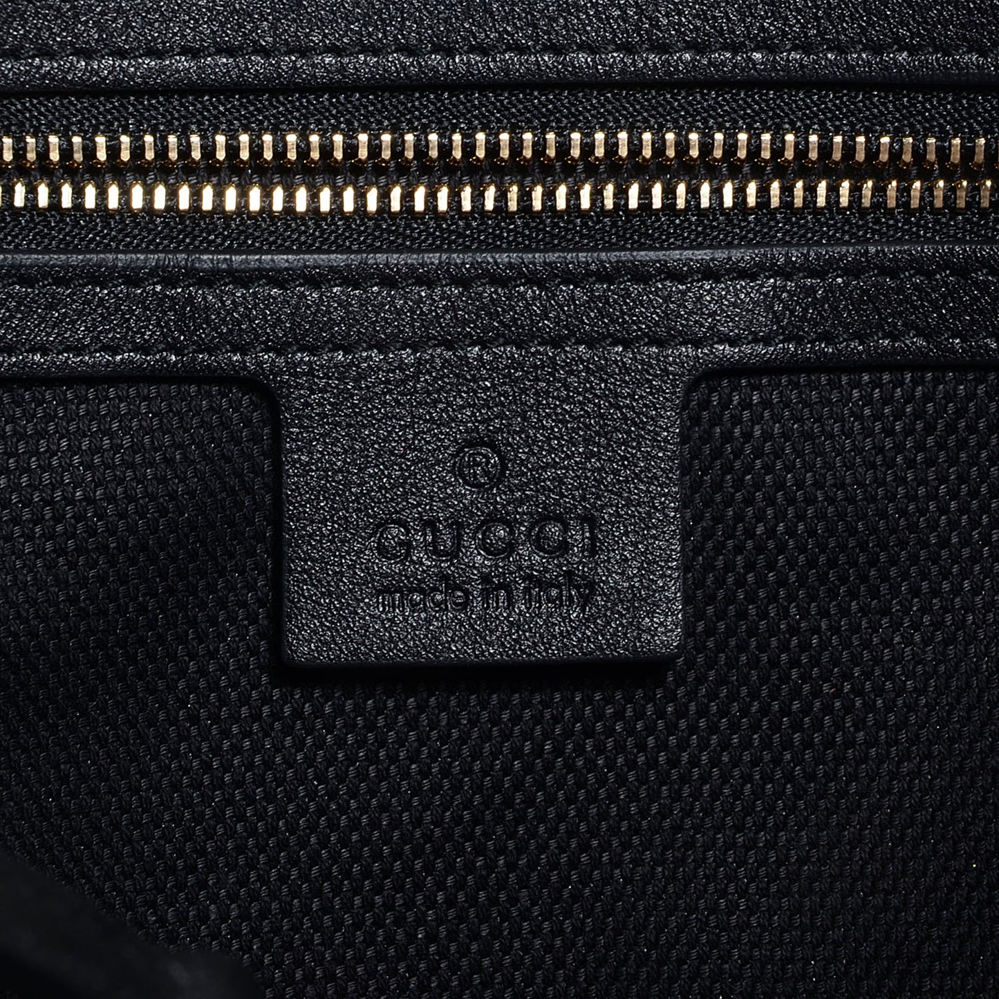 Vernice Naplack Medium Soho Shoulder Bag Black