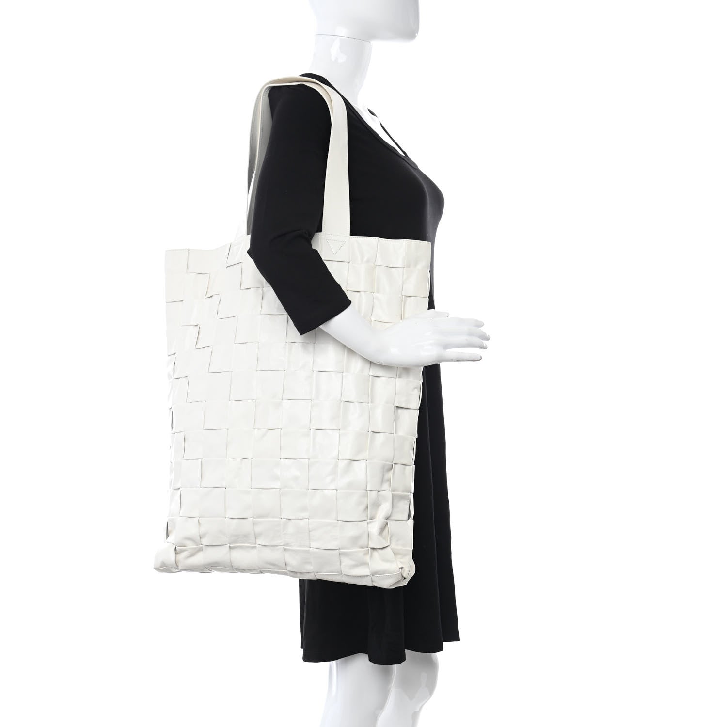 Bottega Veneta Calfskin Maxi Intrecciato Cassette Tote White 2 of 14