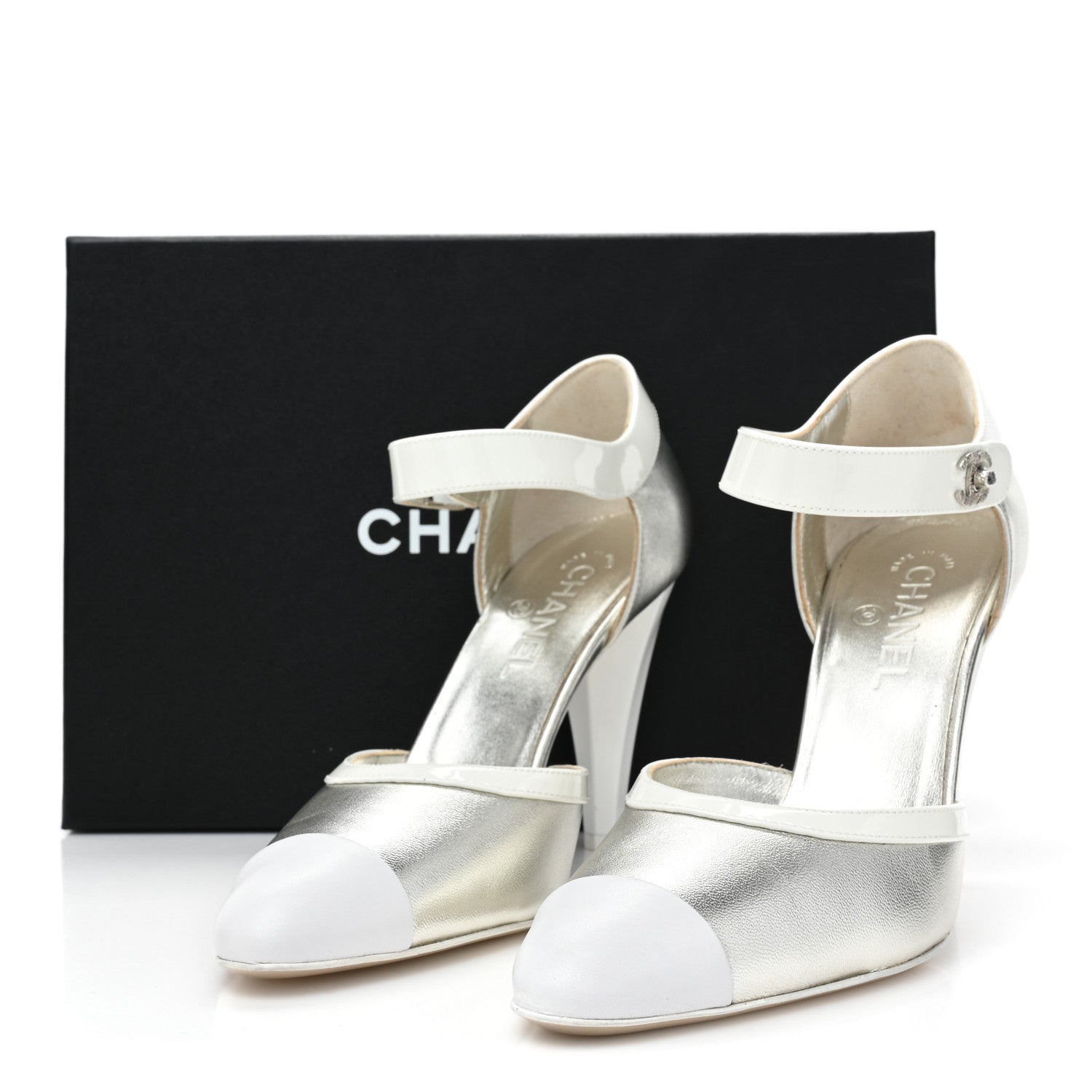 Chanel Laminated Lambskin Patent Cap Toe CC Turn-Lock Pumps 40 Silver White 13 of 13