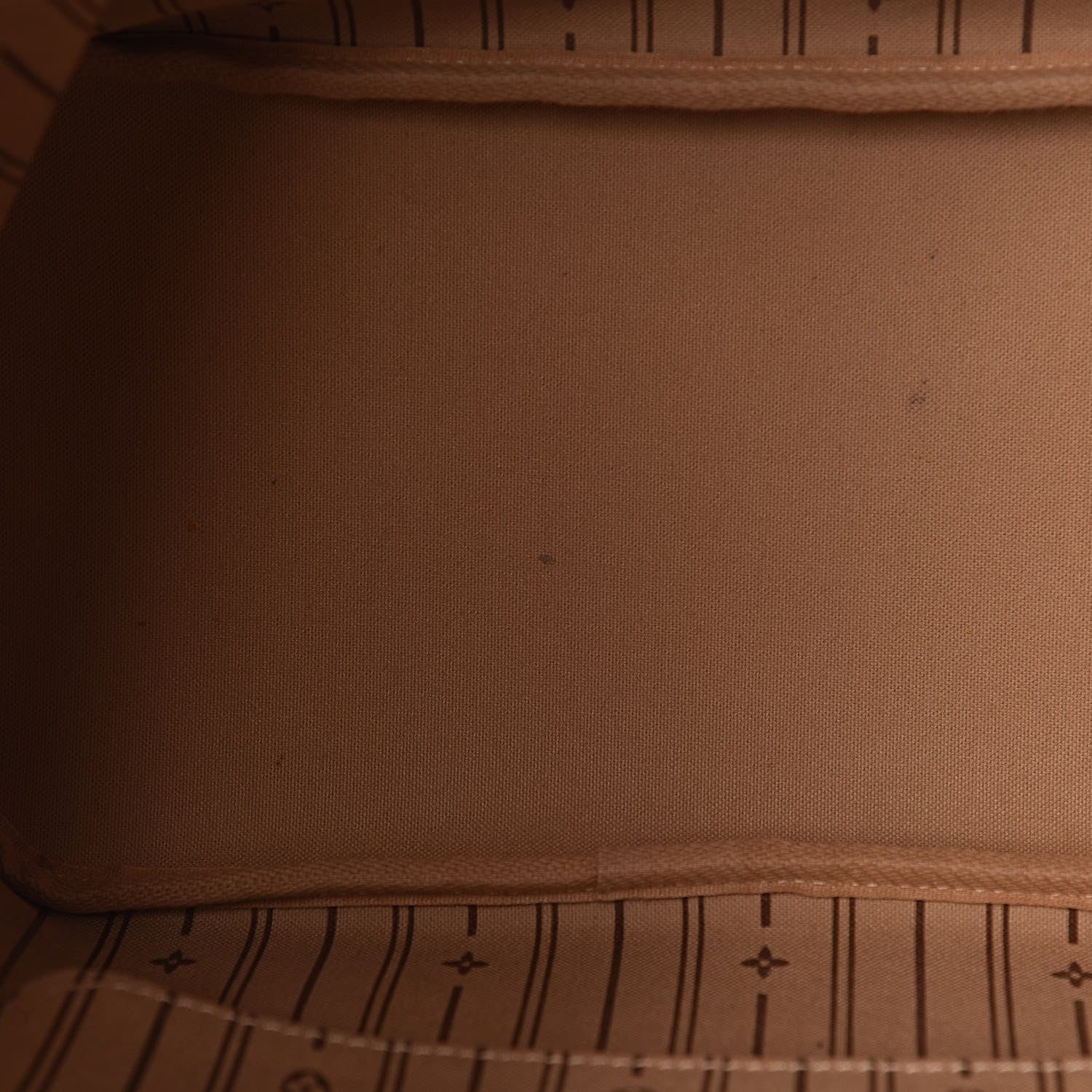 Louis Vuitton Monogram Neverfull MM 10 of 15