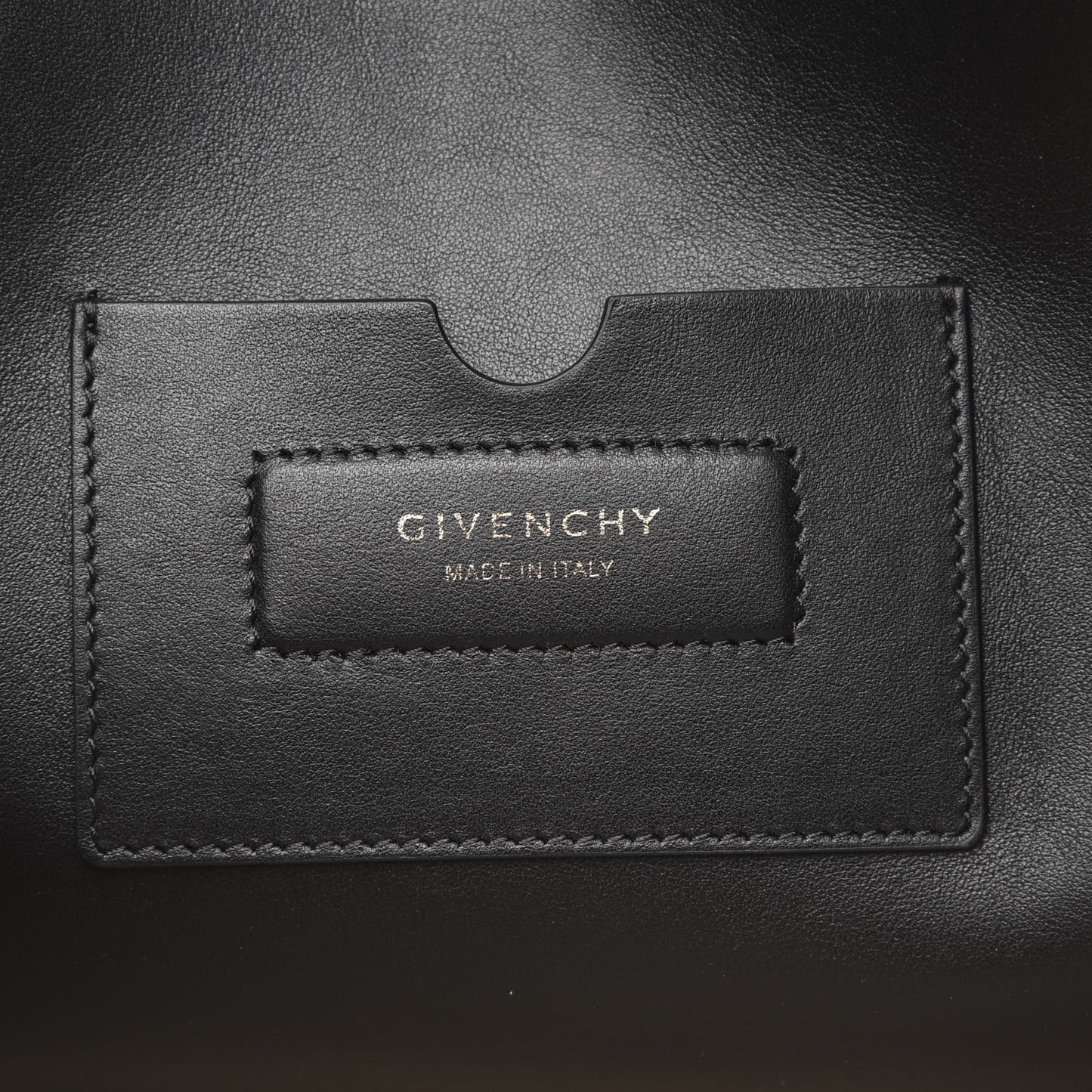 Smooth Calfskin Large Soft Antigona Black