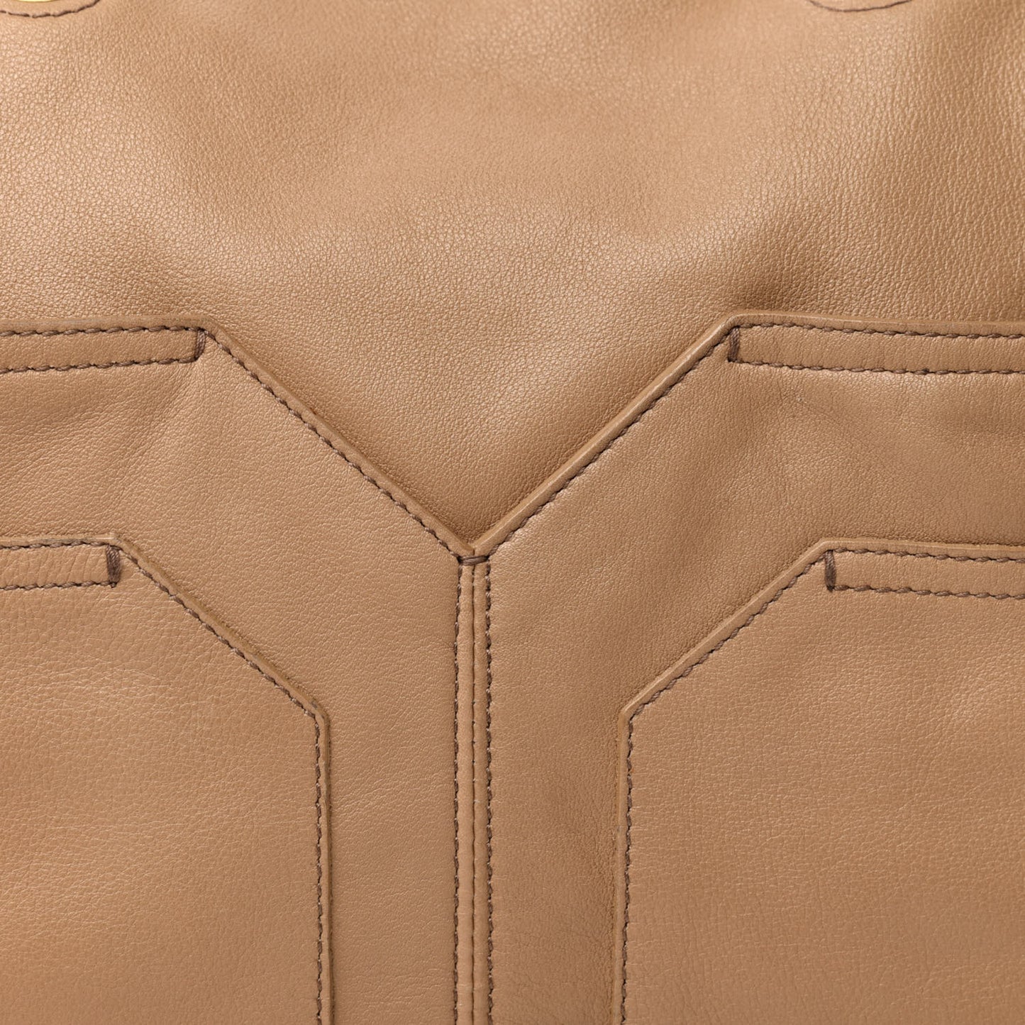 Calfskin Lucky Chyc Boston Beige
