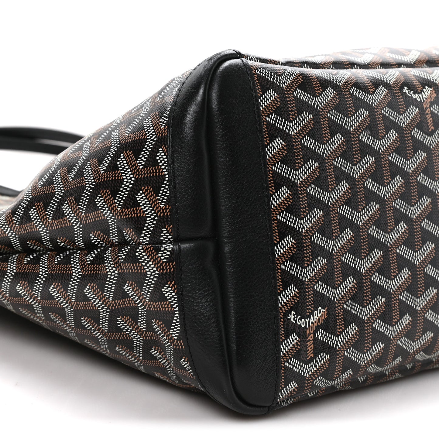 Goyardine Artois MM Black