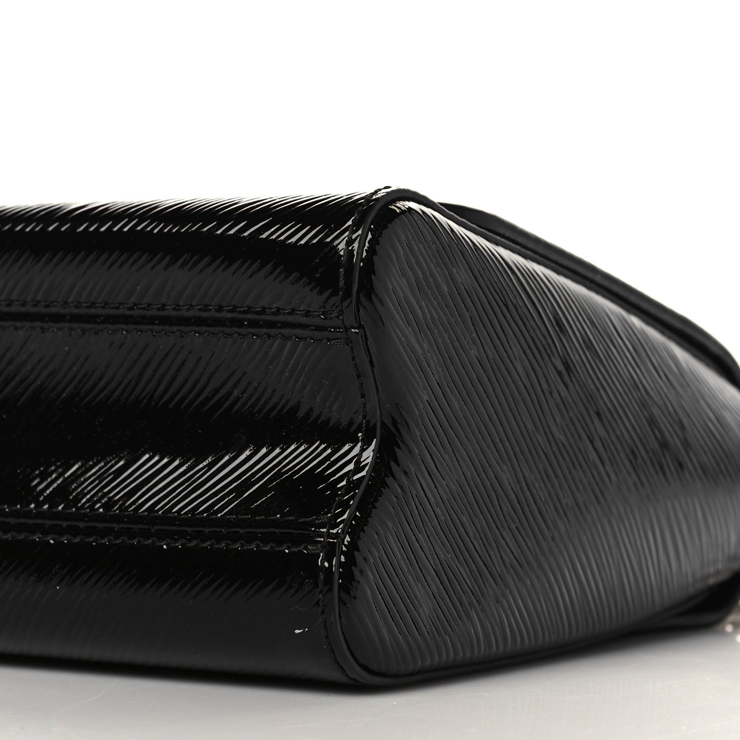 Electric Epi Twist Shoulder Bag MM Black