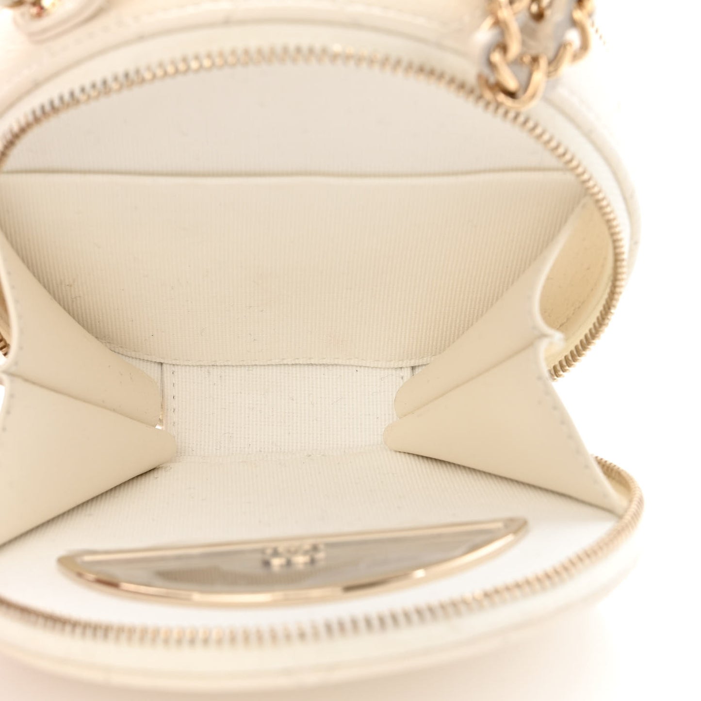 Caviar Quilted Round Handle With Care Vanity With Chain White