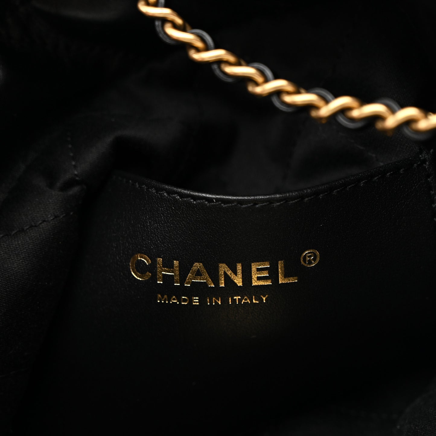 Shiny Calfskin Quilted Mini Chanel 22 Black