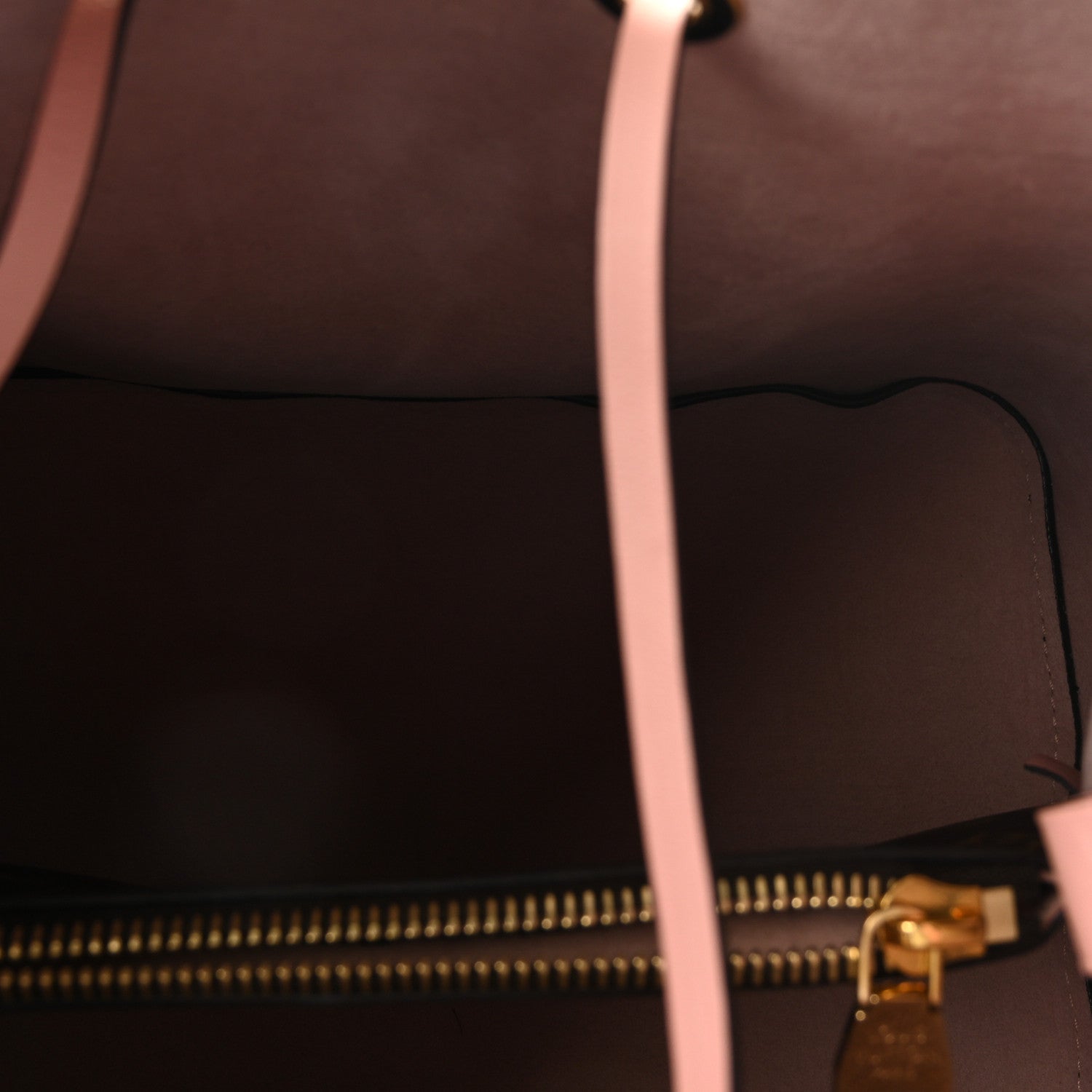 Louis Vuitton Monogram Neonoe MM Rose Poudre 5 of 9