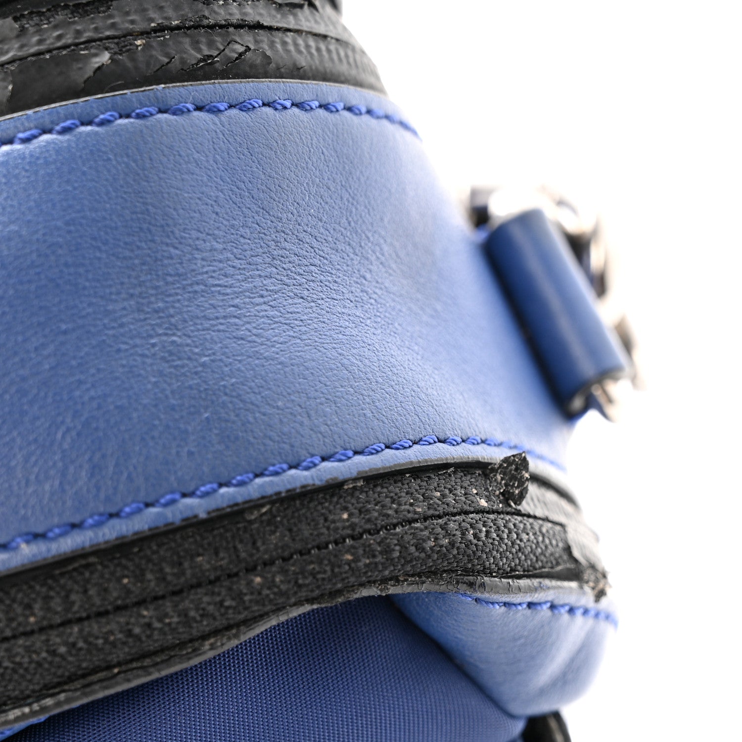 FENDI ナイロン ボディバッグ 青 Fendi Nylon Vitello Century Vocabulary Camera Bag Blue Cobalto