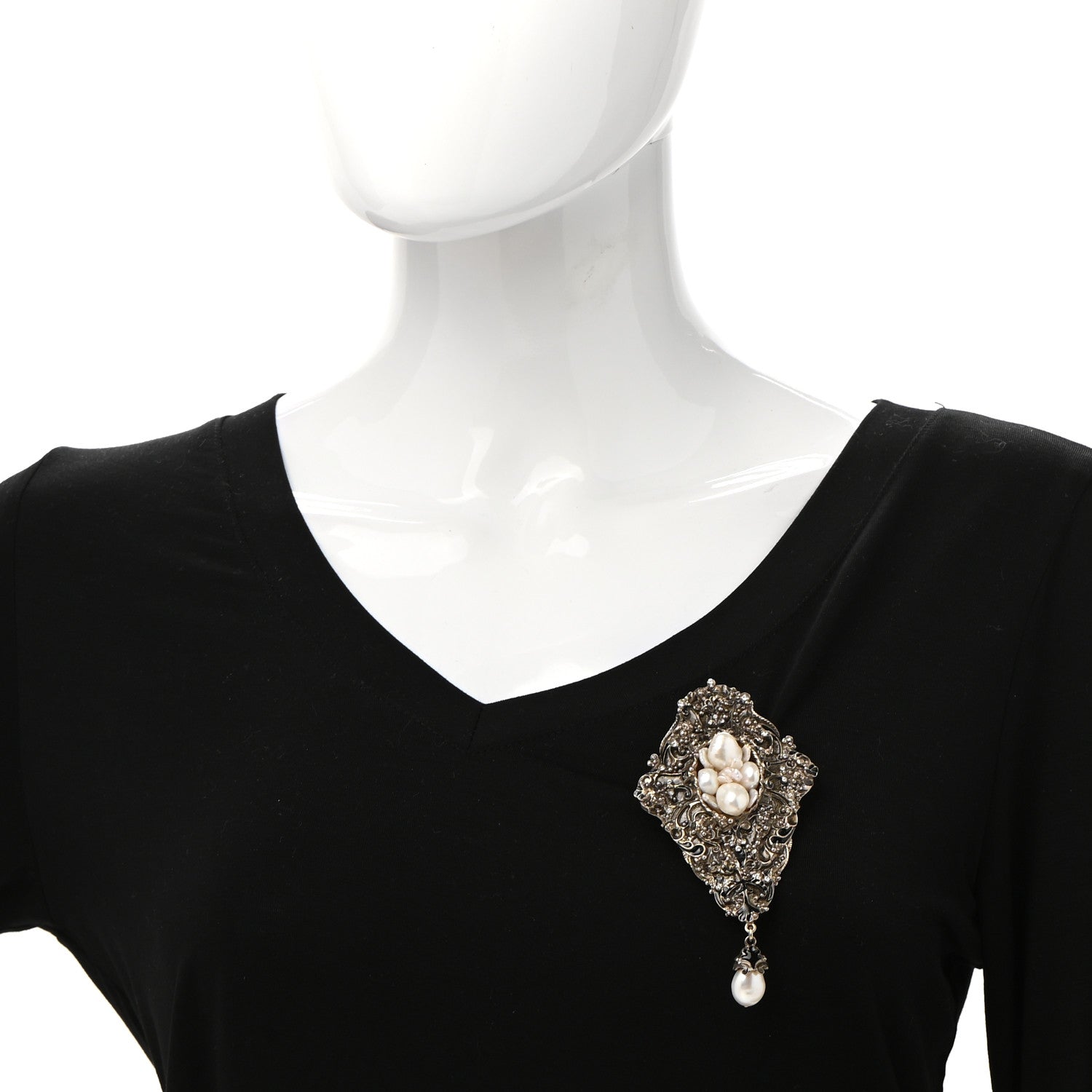 Chanel Gripoix Pearl Brooch Aged Gold 2 of 5