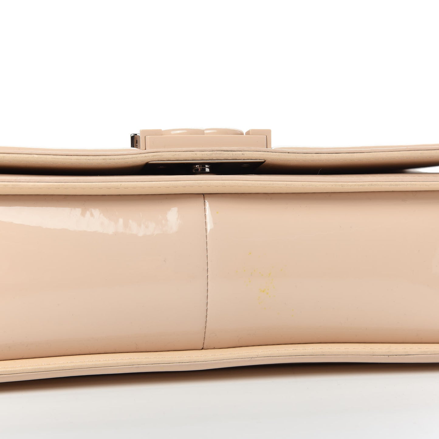 Patent Calfskin New Medium Boy Flap Plexiglass Beige
