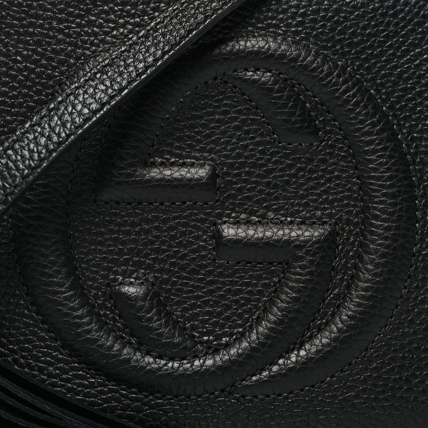 Pebbled Calfskin Small Soho Disco Bag Black