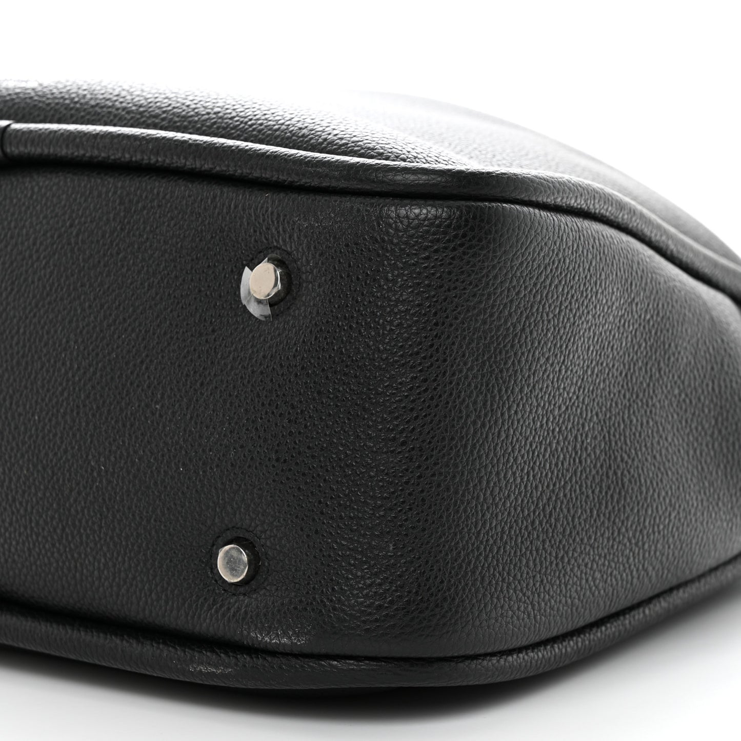 Small Classic Grain Calfskin Leighton Black
