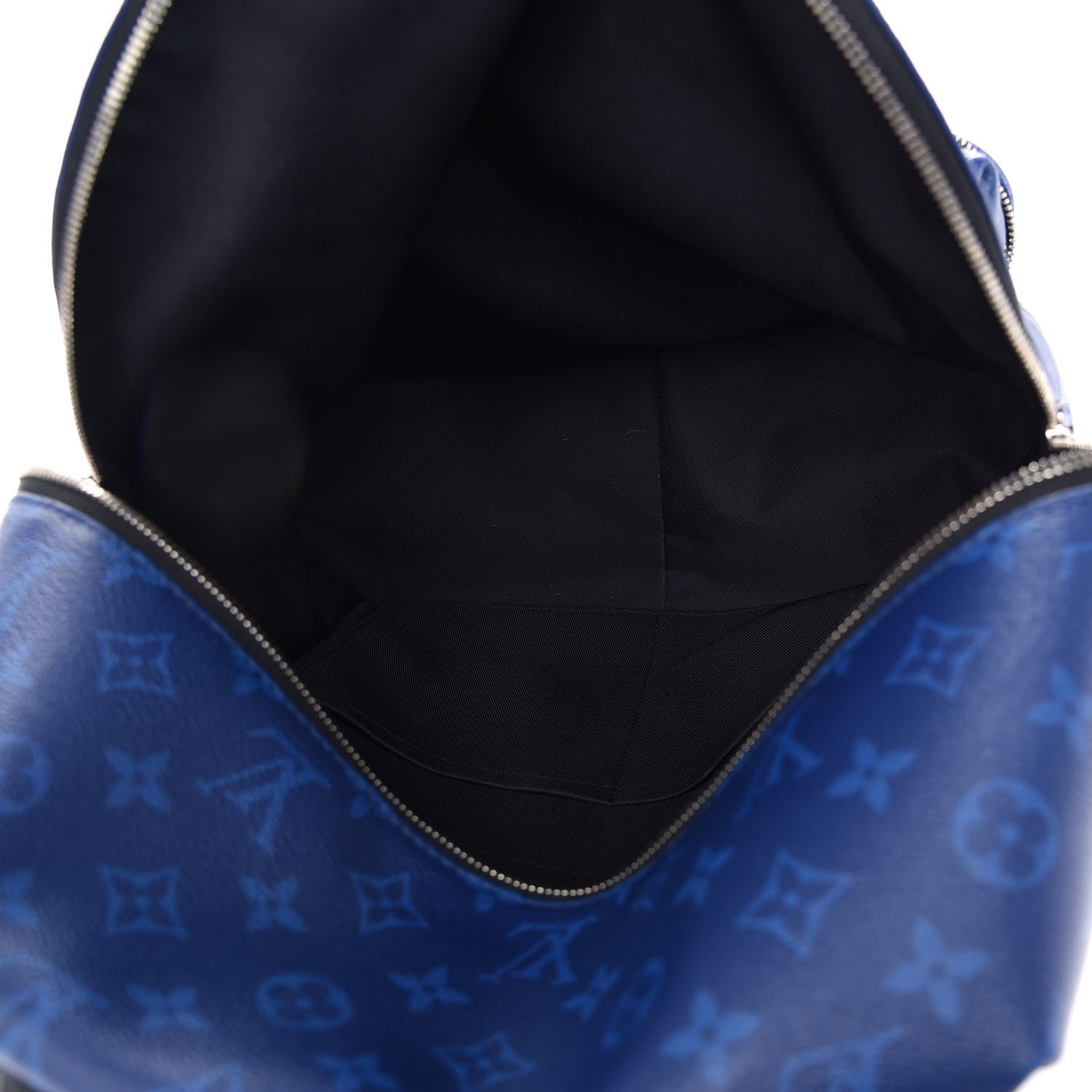 Louis Vuitton Taiga Monogram Discovery Backpack PM Cobalt 5 of 9