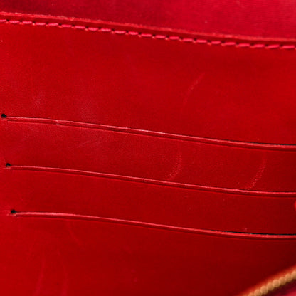 Louis Vuitton Vernis Monogram Ana Pomme D'Amour Clutch 12 of 17