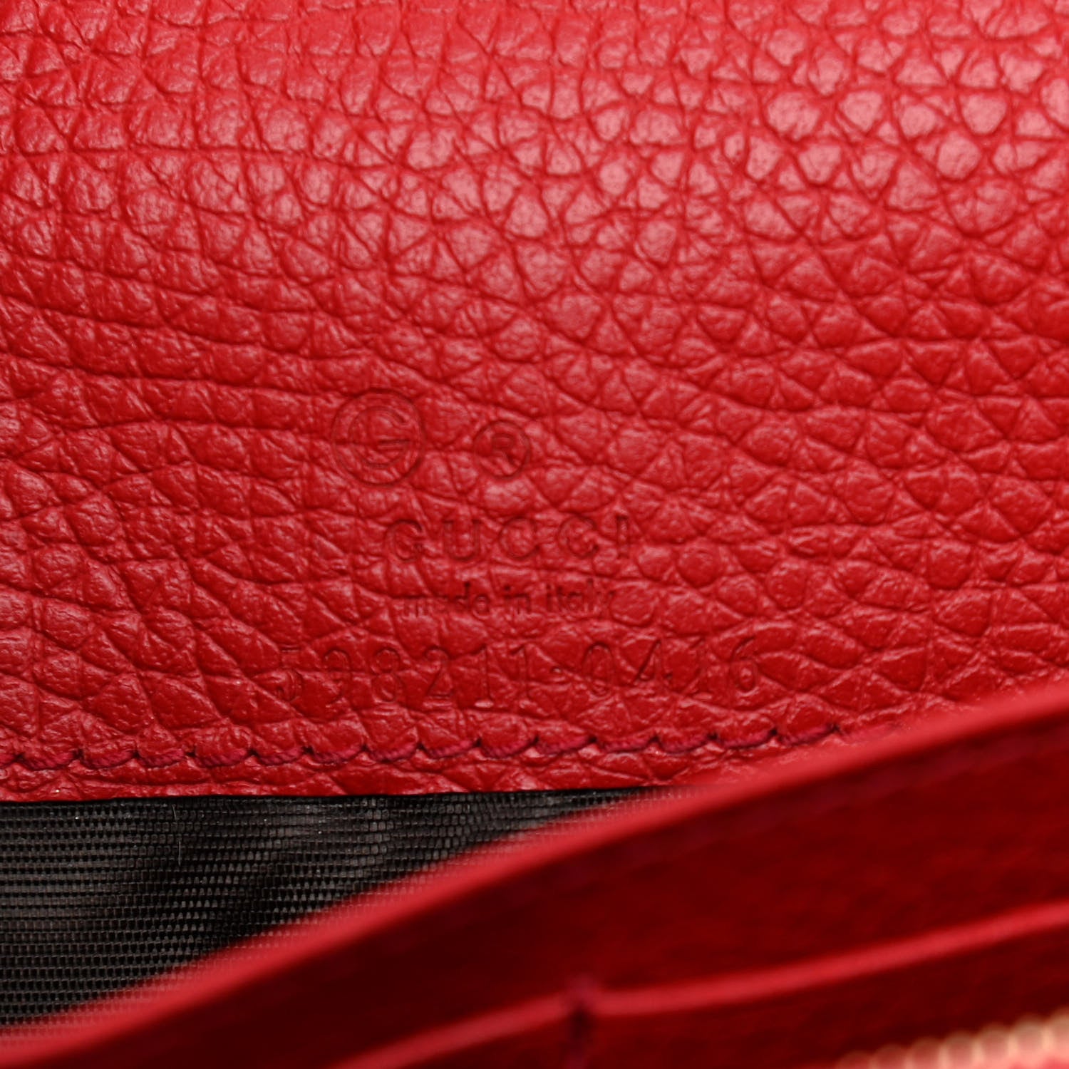 Gucci Pebbled Calfskin Soho Wallet on Chain Hibiscus Red 6 of 9