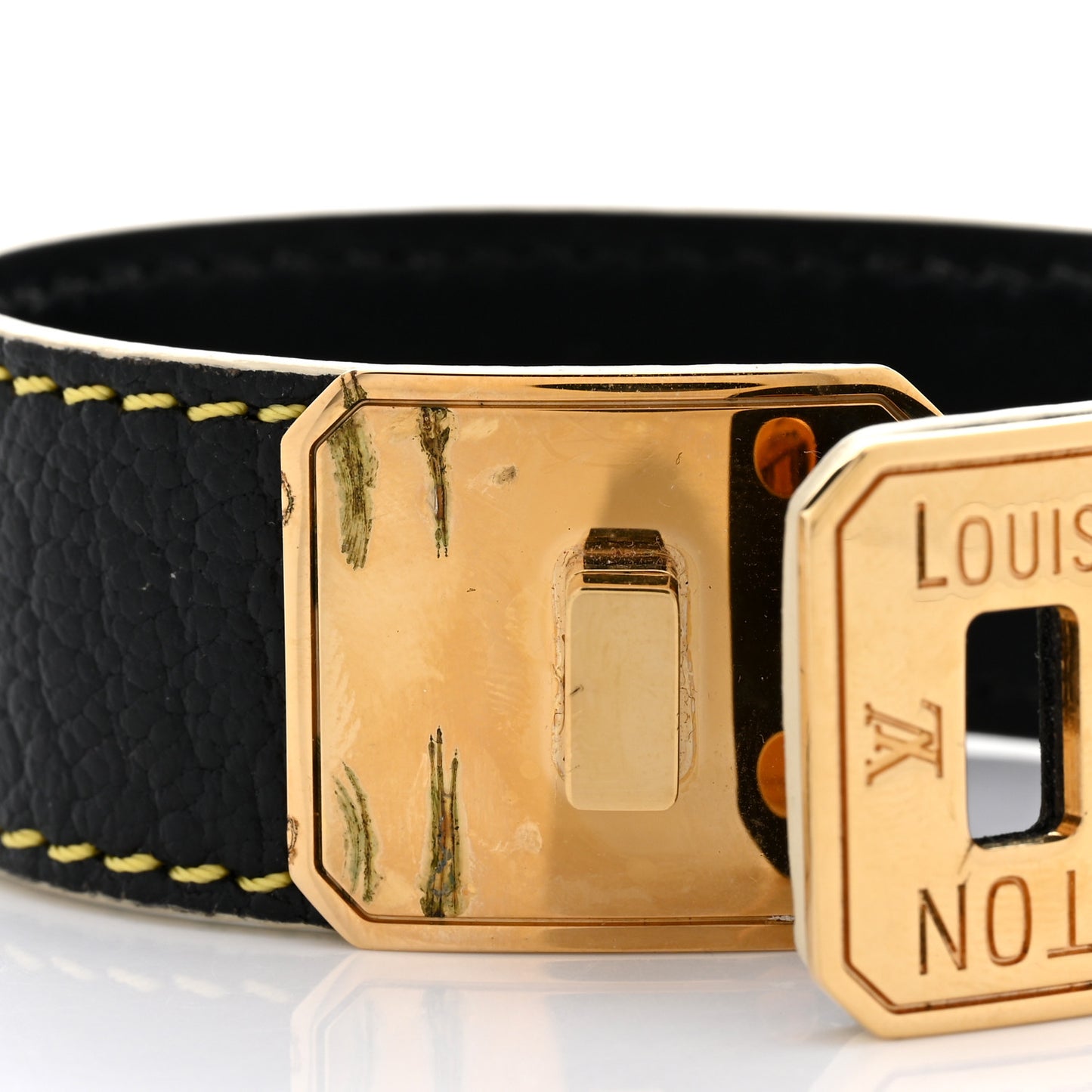 Chevre Suhali Turn Lock Bracelet 17 Black