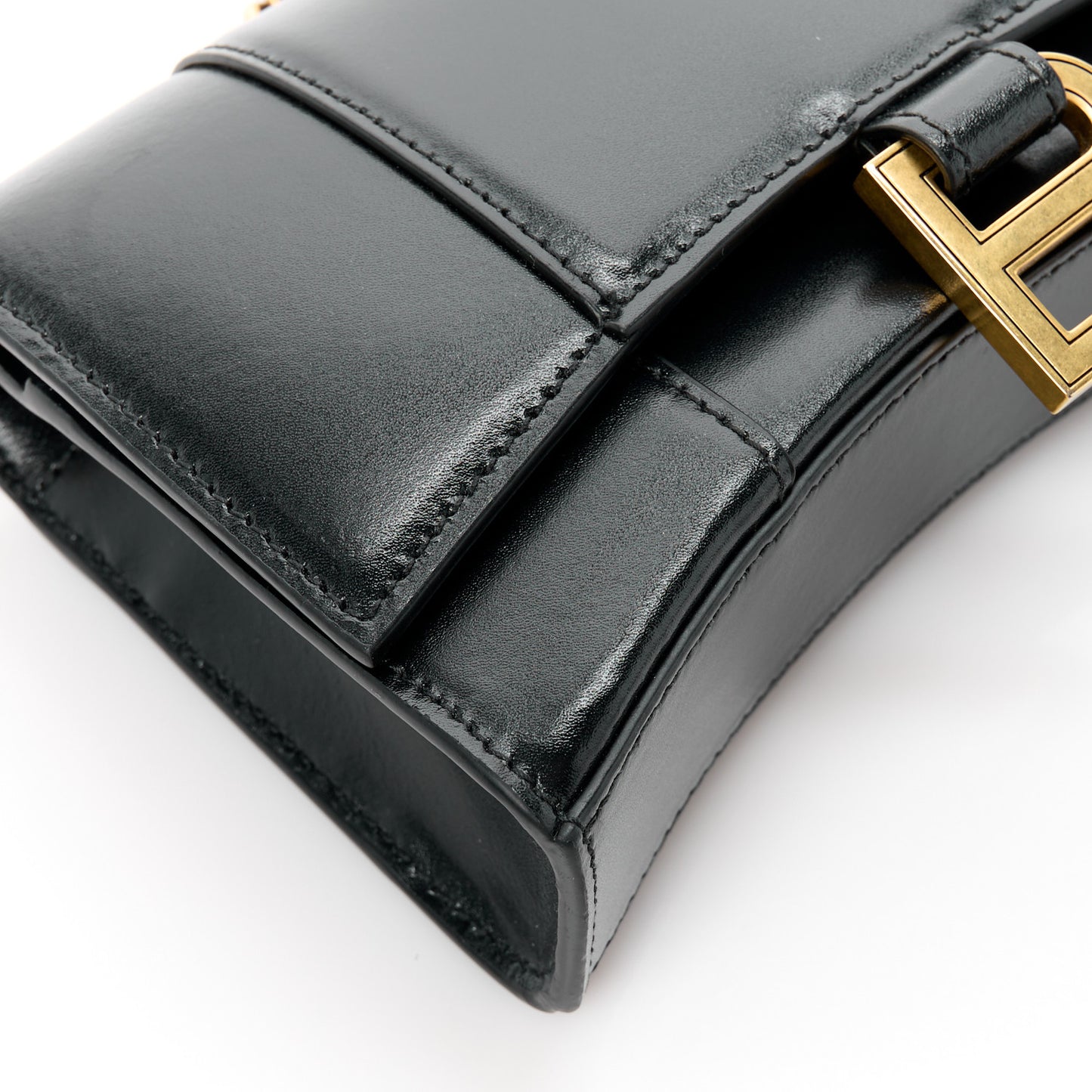 Shiny Box Calfskin Hourglass Chain Bag Black