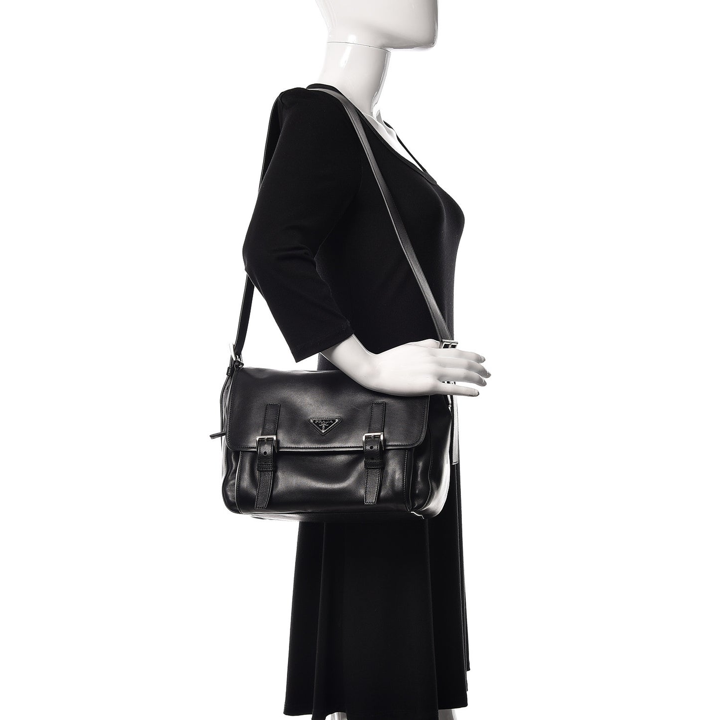Soft Calf Messenger Bag Black