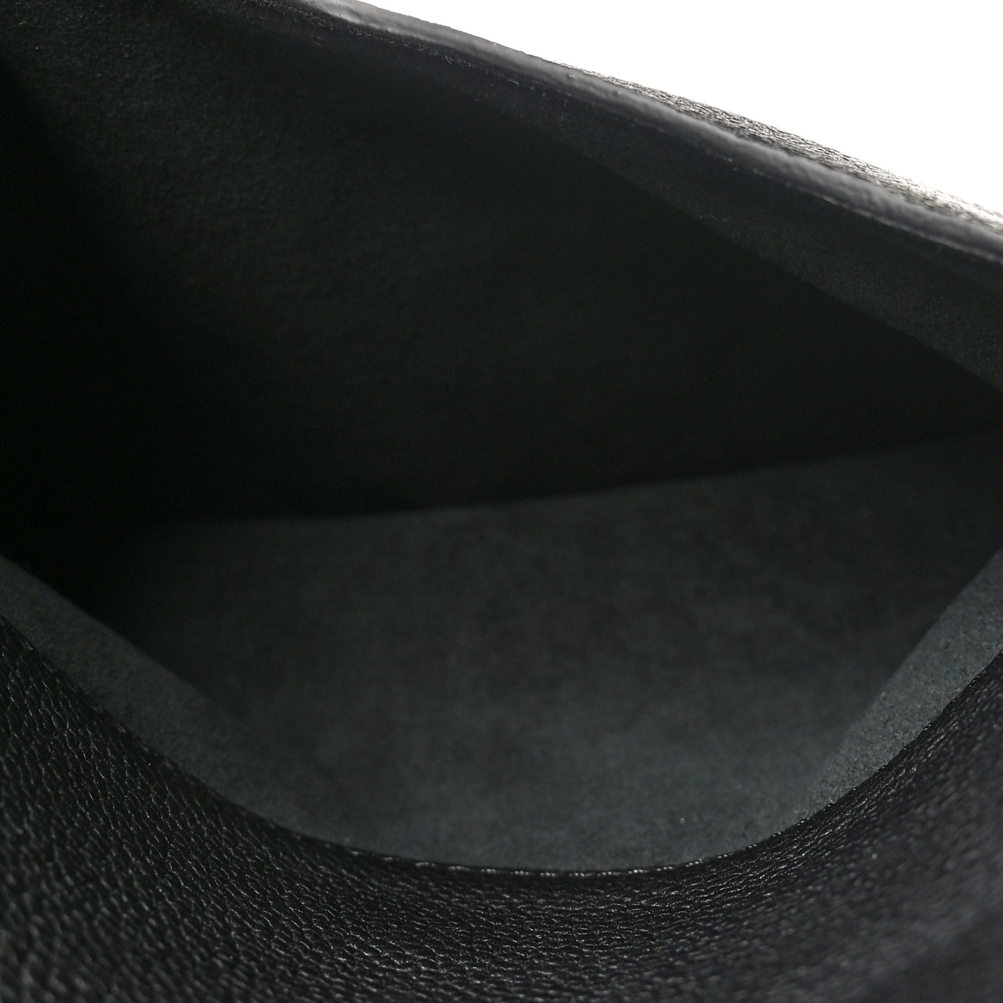 Monogram Double V Black