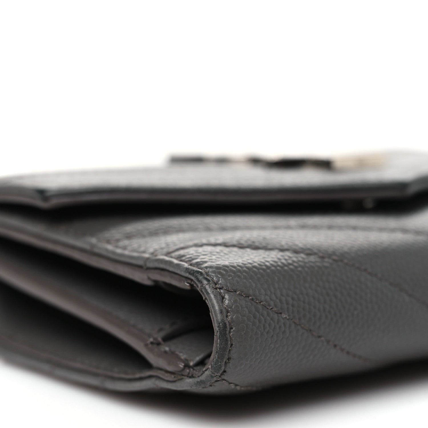 Saint Laurent Grain De Poudre Matelasse Chevron Monogram Compact Tri Fold Wallet Earth 9 of 14