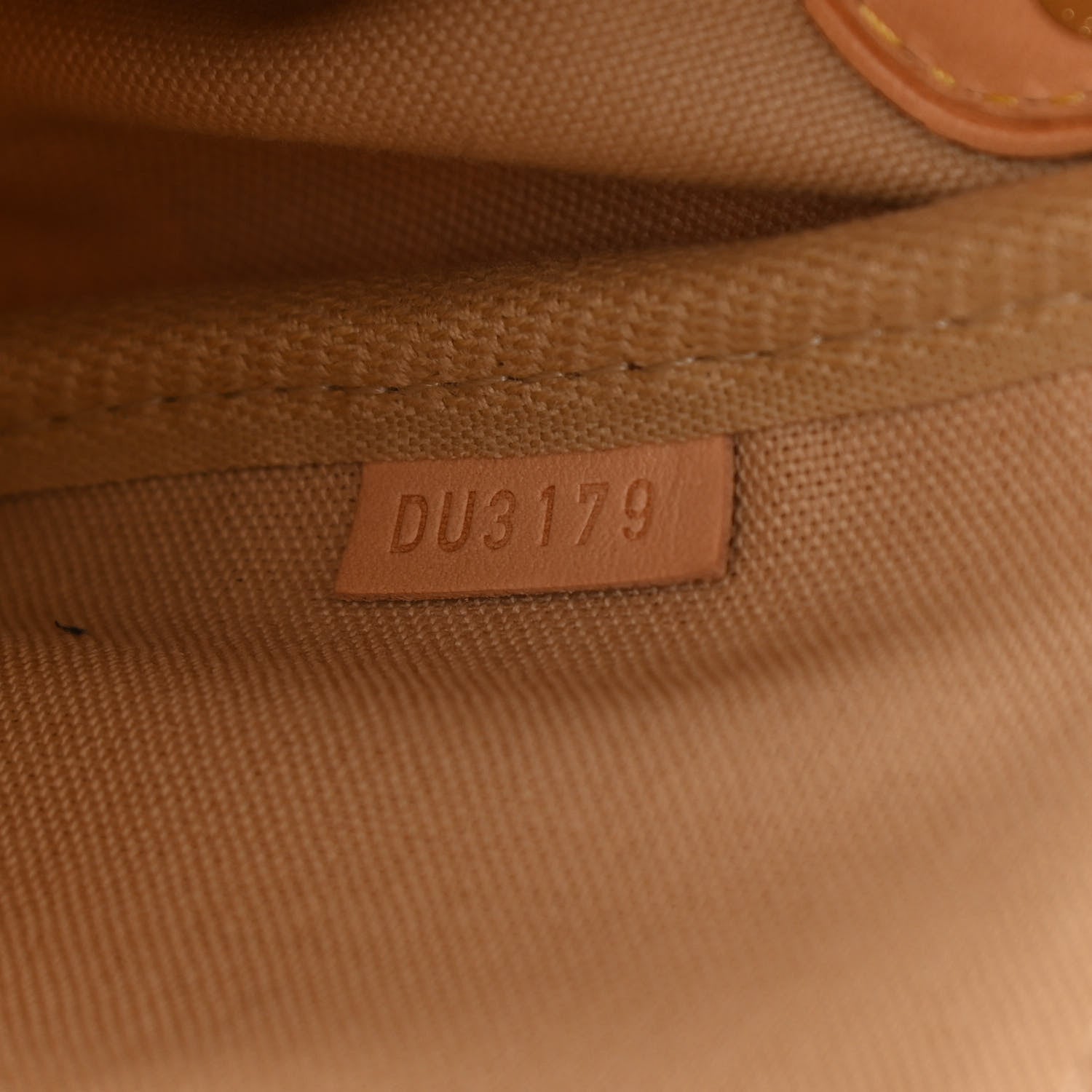 Louis Vuitton Damier Azur Favorite MM 7 of 10