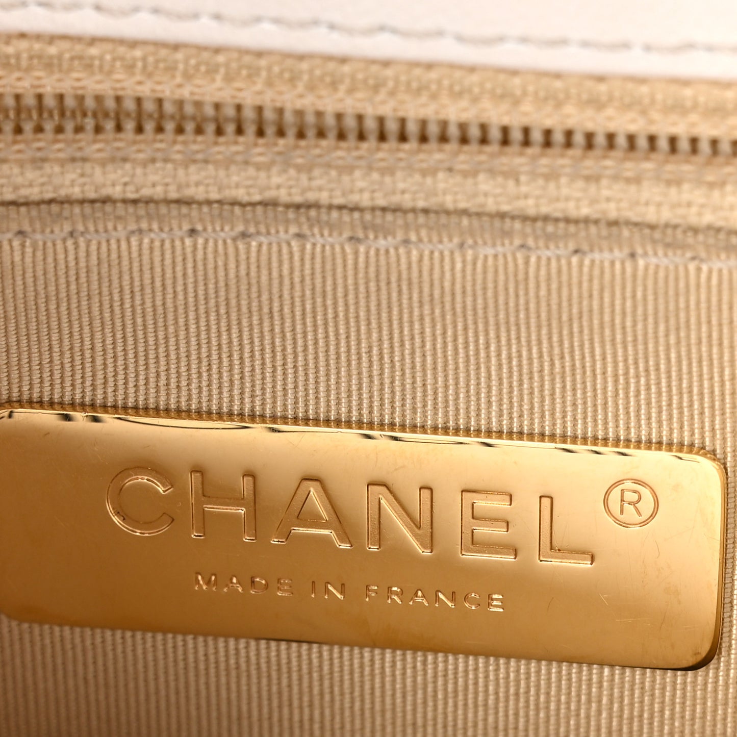 Shiny Crumpled Calfskin Quilted Medium Chanel 19 Flap White