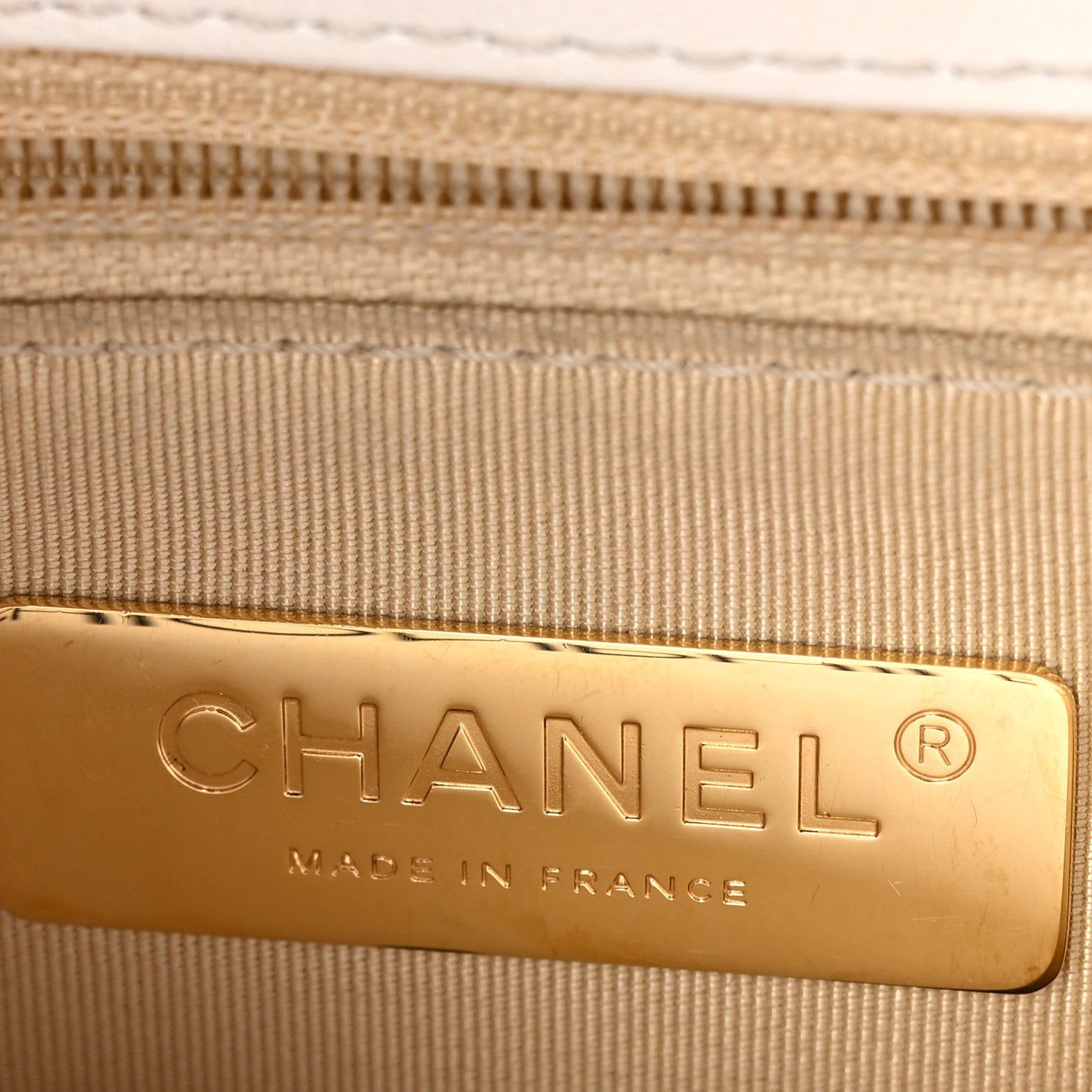Chanel Shiny Crumpled Calfskin Quilted Medium Chanel 19 Flap White 6 of 11