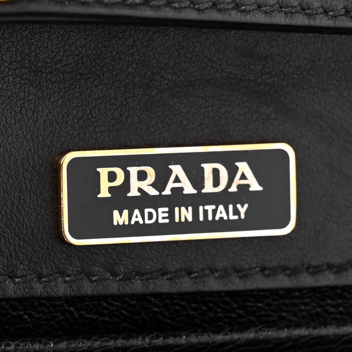 City Calfskin Saffiano Cahier Pochette Black