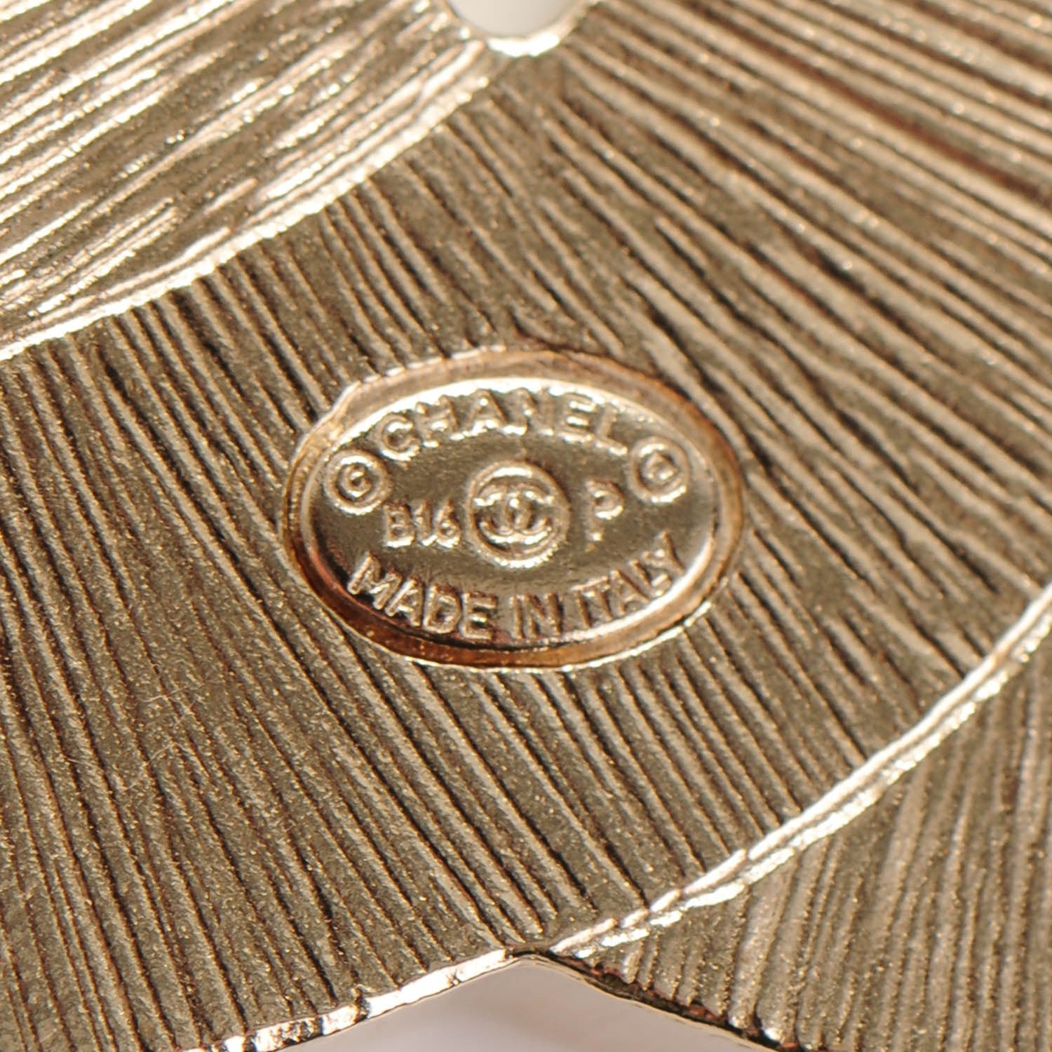 Chanel Metal Quilted CC Brooch Silver Gold 4 of 4
